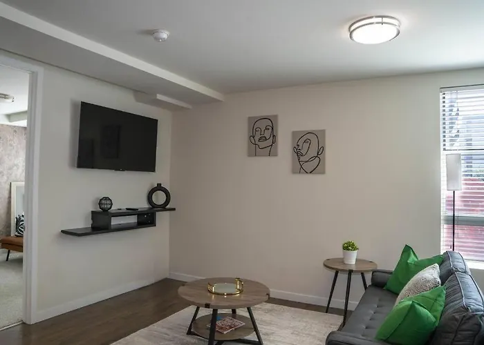 May Specials- Suite Spot Dtla- Free Parking