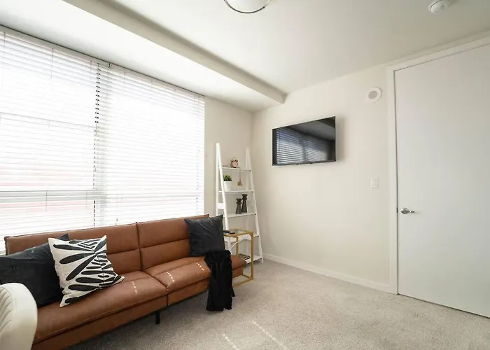 May Specials- Suite Spot Dtla- Free Parking