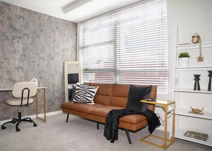 May Specials- Suite Spot Dtla- Free Parking