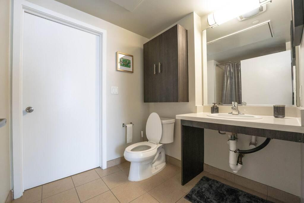 Specials- Spot Dtla- Free Parking Apartment *