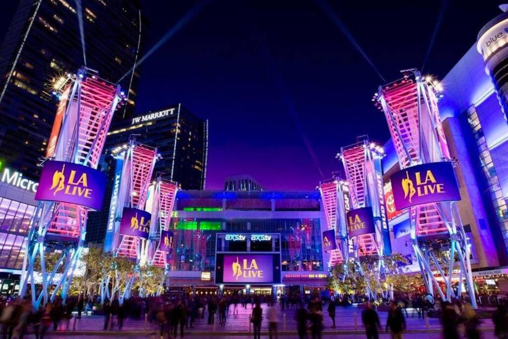 Specials- Spot Dtla- Free Parking Los Angeles